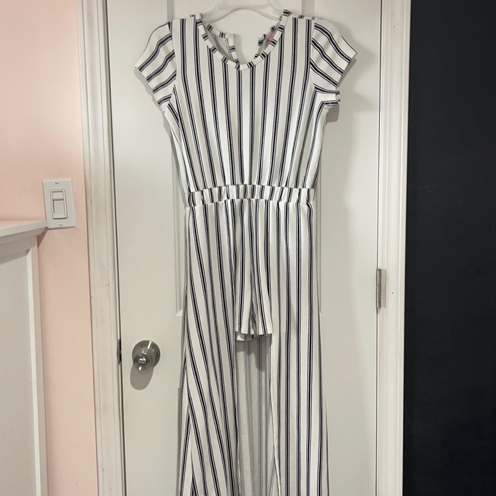 Kids casual dress.